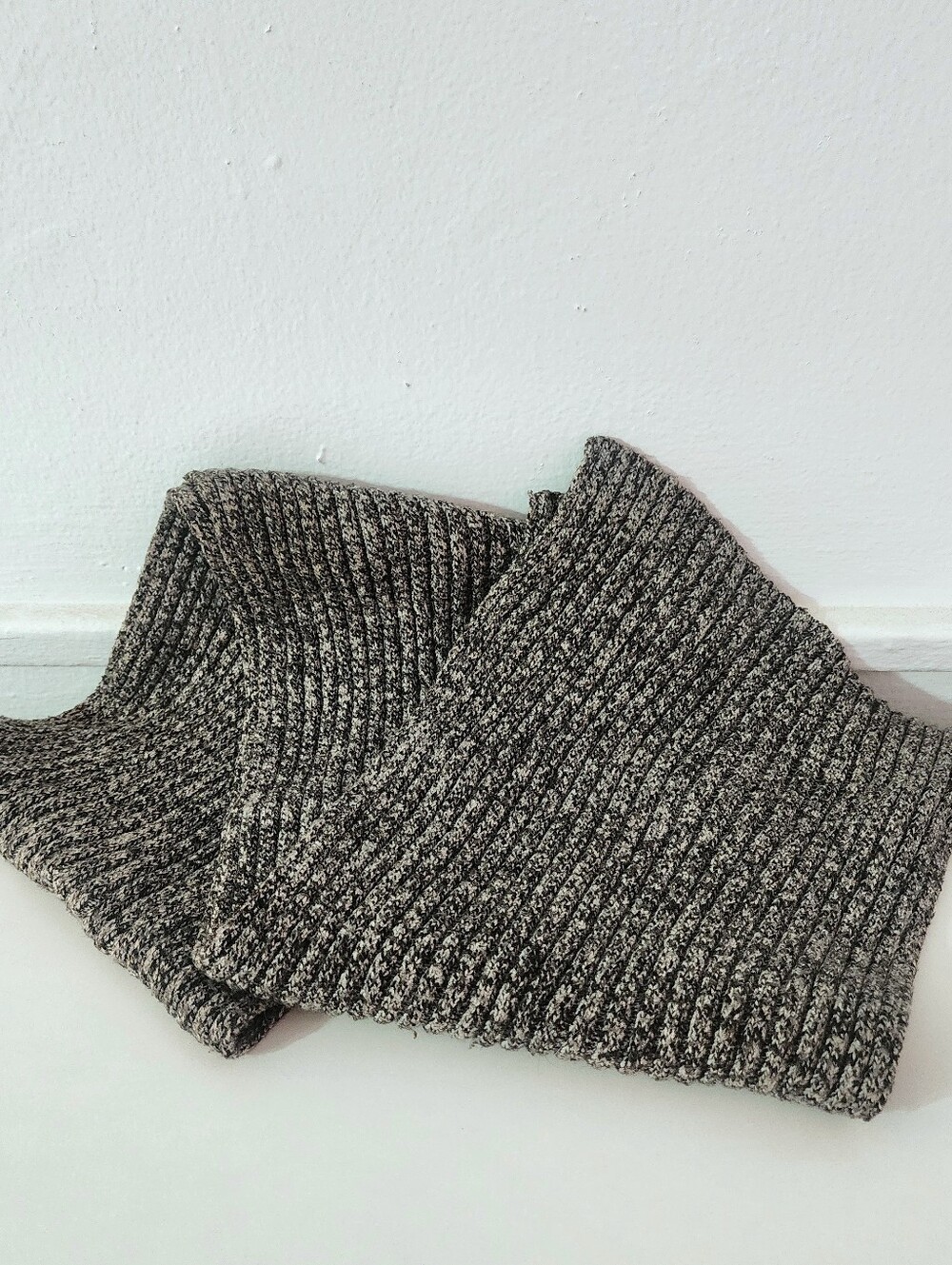 Ribbed Knit Scarf in Charcoal Gray